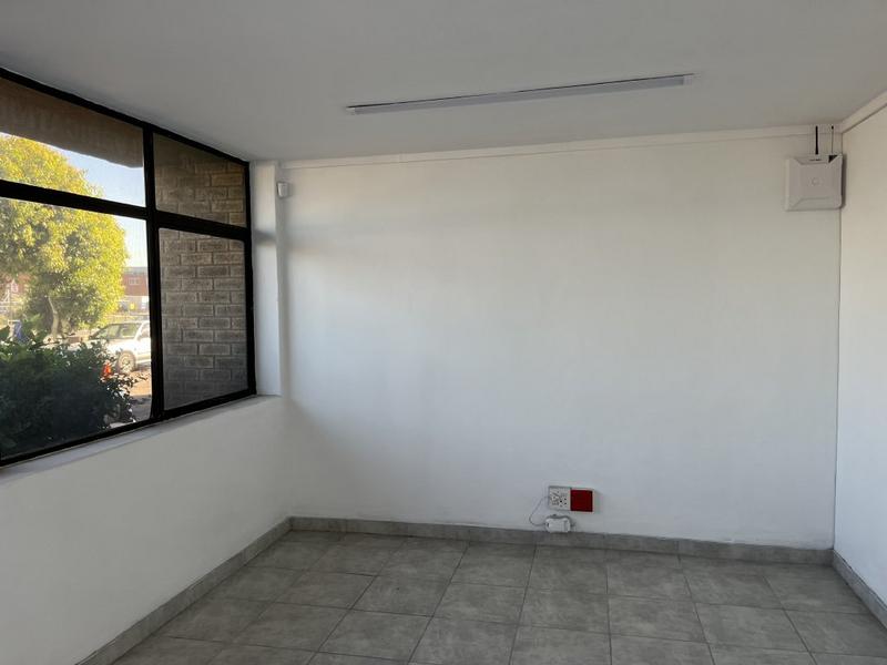 To Let commercial Property for Rent in Montague Gardens Western Cape